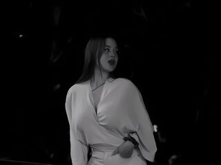 girl shaving pussy KristiGroune