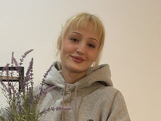 free live chatroom KyungMikes