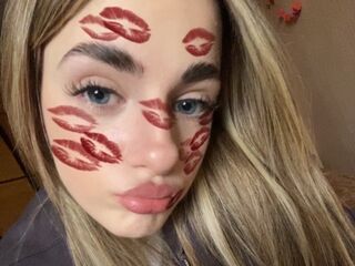 cam girl live LatoyaMaccarino