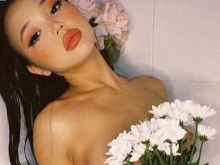 sexy webcamgirl picture LeonaBellmont