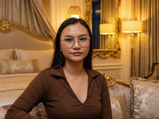 chat with cam LeticiaHinkley