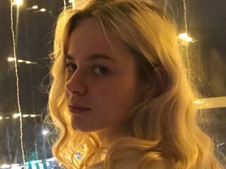 naked girl with webcam masturbating with dildo LiaSo