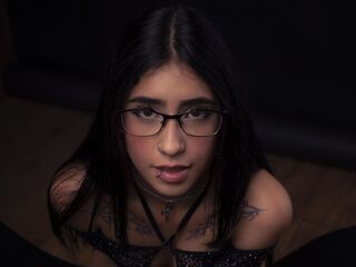 camwhore spreading pussy LiliCollyns