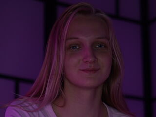 girl naked LilliamDittman