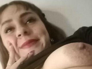 camslut fingering wet pussy LizthRome