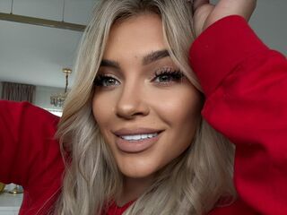 beautiful webcam girl LorennaRyan