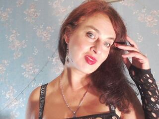 naked webcam girl LucianaLuxe
