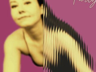 girl camsex LucyLevatto