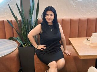 adult chatroom LuisaMiller