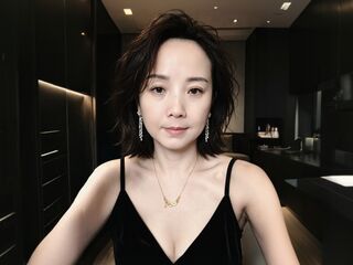 naughty cam girl fingering shaved pussy LunaYao