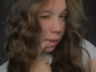 nude webcamgirl picture LylaPikey