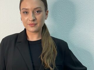 nude webcam girl LyndaEstle