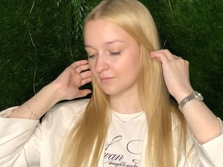 camgirl playing with dildo MadalineStehlik