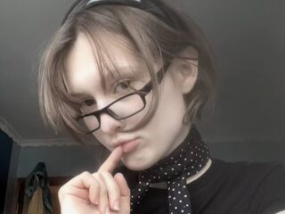 naked webcam girl MalvinaGreif
