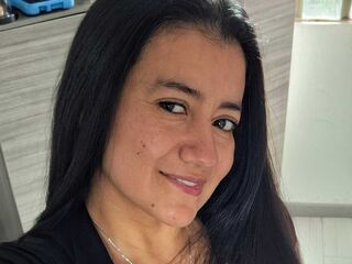 nude camgirl pic MariaThomp