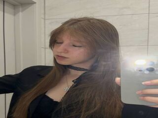 camwhore shaving pussy MarisolKiraly