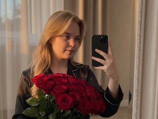 dirty webcam MelissaMyla