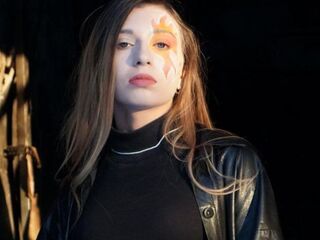 girl showing tits MerlynHepburn