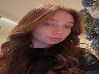 kinky video chat performer MiaIvory