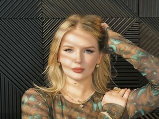 cam chat MiaLloydy