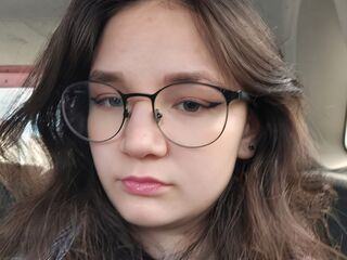 hot cam girl masturbating with vibrator MichaSaska