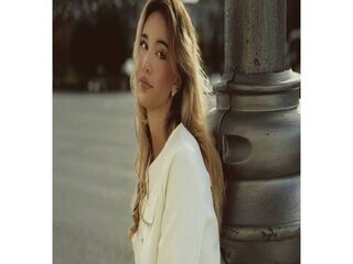 naked webcamgirl video MiraStarlet