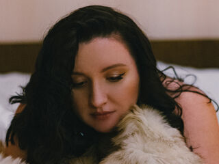 camslut fingering pussy MonicaBare