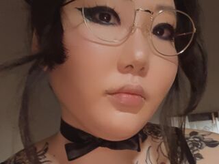 camwhore spreading pussy MorgueBerry