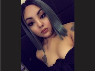 cam girl showing tits NenaBaby