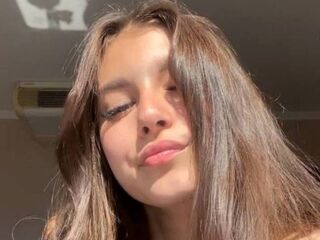 nude camgirl pic NormanGillison