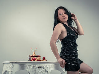 hot cam girl fingering pussy SamNova