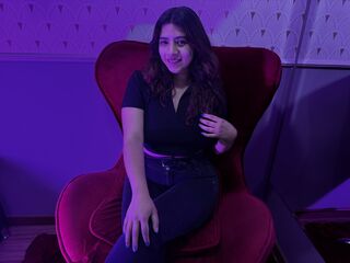 cam strip tease SamyKitana