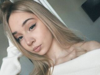 sexy webcamgirl picture ShaquitaSofranko