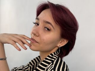 cam whore livesex SherylDewaters