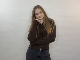 naughty camgirl photo SigneKeatley