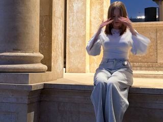 beautiful webcamgirl SonaQuinley