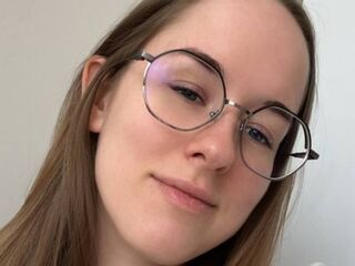 naked girl with webcam masturbating with sextoy SophiMalesik