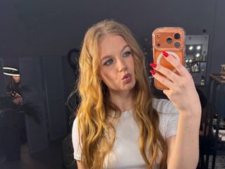 hot webcam show TainaSaffo