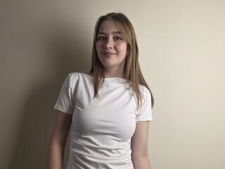 camwhore masturbating with sextoy TeresiaCaspi