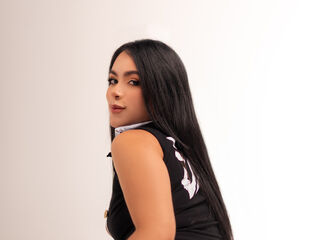 free online chat ThaliiaDuran