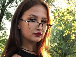 naughty camgirl masturbating TiffaneyHews