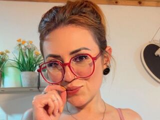 camslut masturbating VictoriaFalon