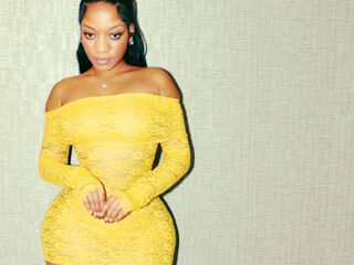 naked prettyQk